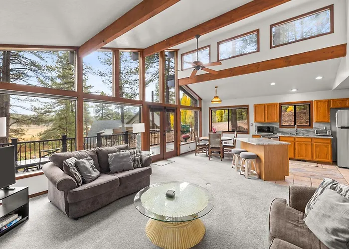 Forest Retreat Overlooking A Meadow Pond * Flagstaff