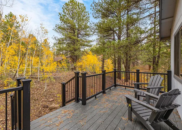 Forest Retreat Overlooking A Meadow Pond Villa Flagstaff